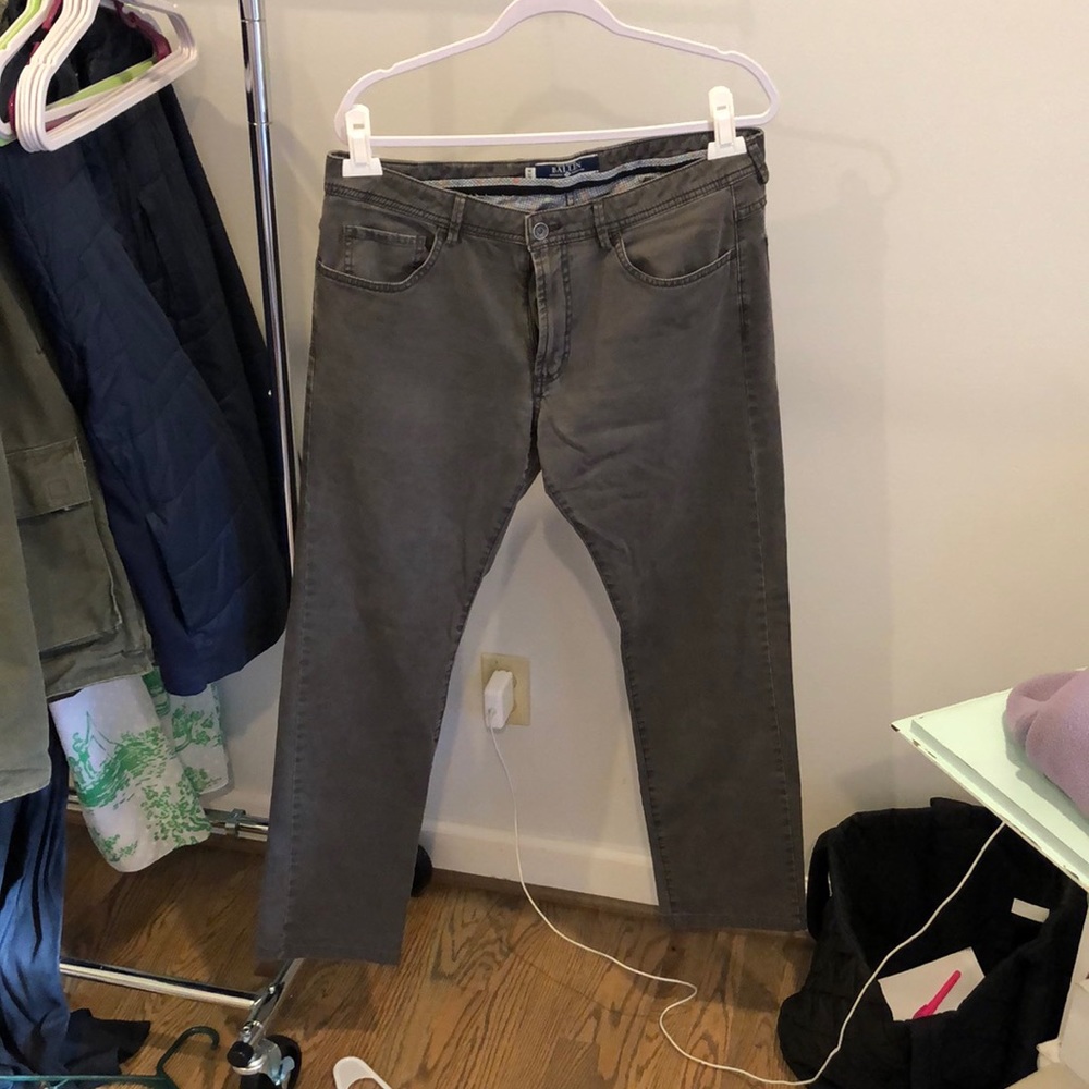 Mens Ballin 5 pocket True Khaki grey in color 34 waist tailored to a 30 inseam